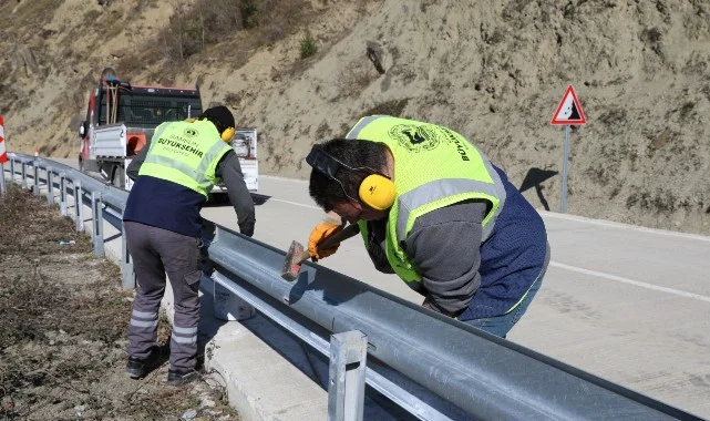 Samsun’da Ana Grup Yolunda Otokorkuluk Çalışmaları Sürüyor