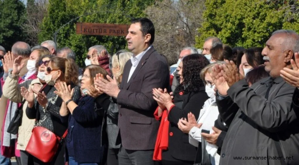 Samsun'da Atatürk Onur Anıtı'na Yapılan Saldırı Ortaca'da Protesto Edildi