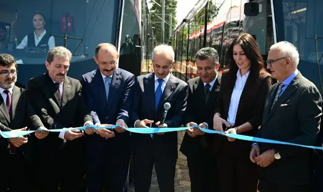 Samsun’da Yeni Tramvaylar Hizmete Alındı