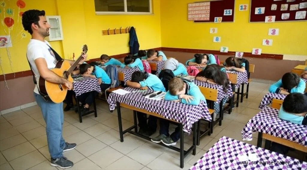 'Teacherman' ile İngilizce öğrenmek 'çocuk işi'