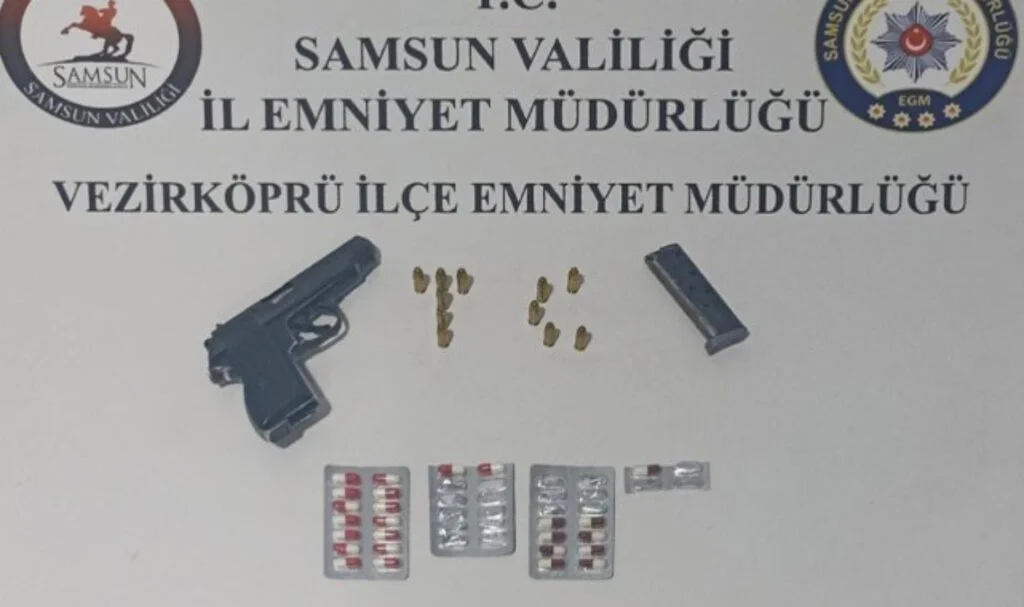 Vezirköprü’de Sentetik Ecza ve Silah Operasyonu