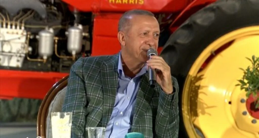 Cumhurbaşkanı Erdoğan: Yeşil Kalkınma Devrimi'nde de en büyük desteği gençlerimizden alıyoruz