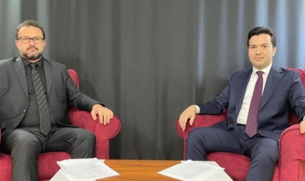 Gazeteci Said Çetintaş'ın hazırlayıp sunduğu ''Said Çetintaş İle Seçim Vakti'' programının 1. Bölüm konuğu Sefa AŞAR oldu...