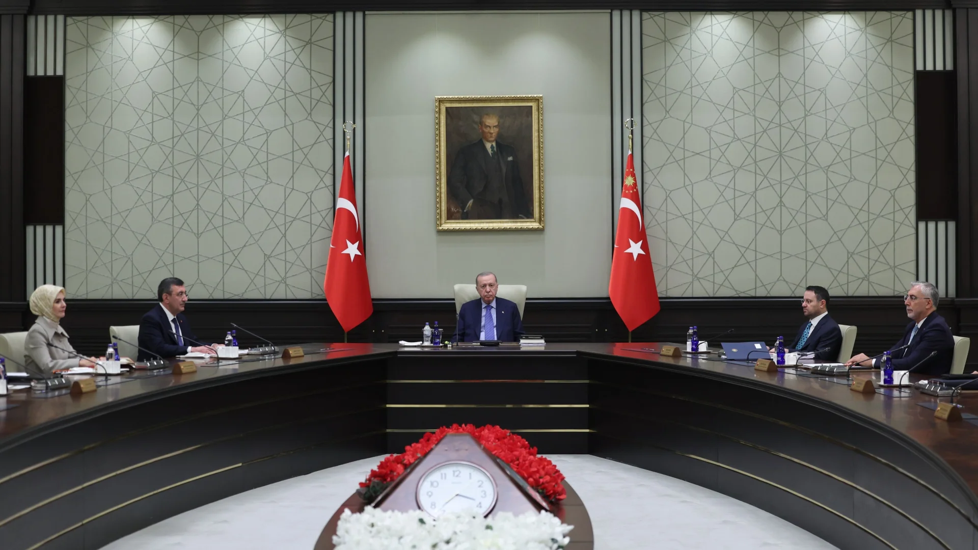 Cumhurbaşkanlığı Kabinesi Beştepe'de Toplandı