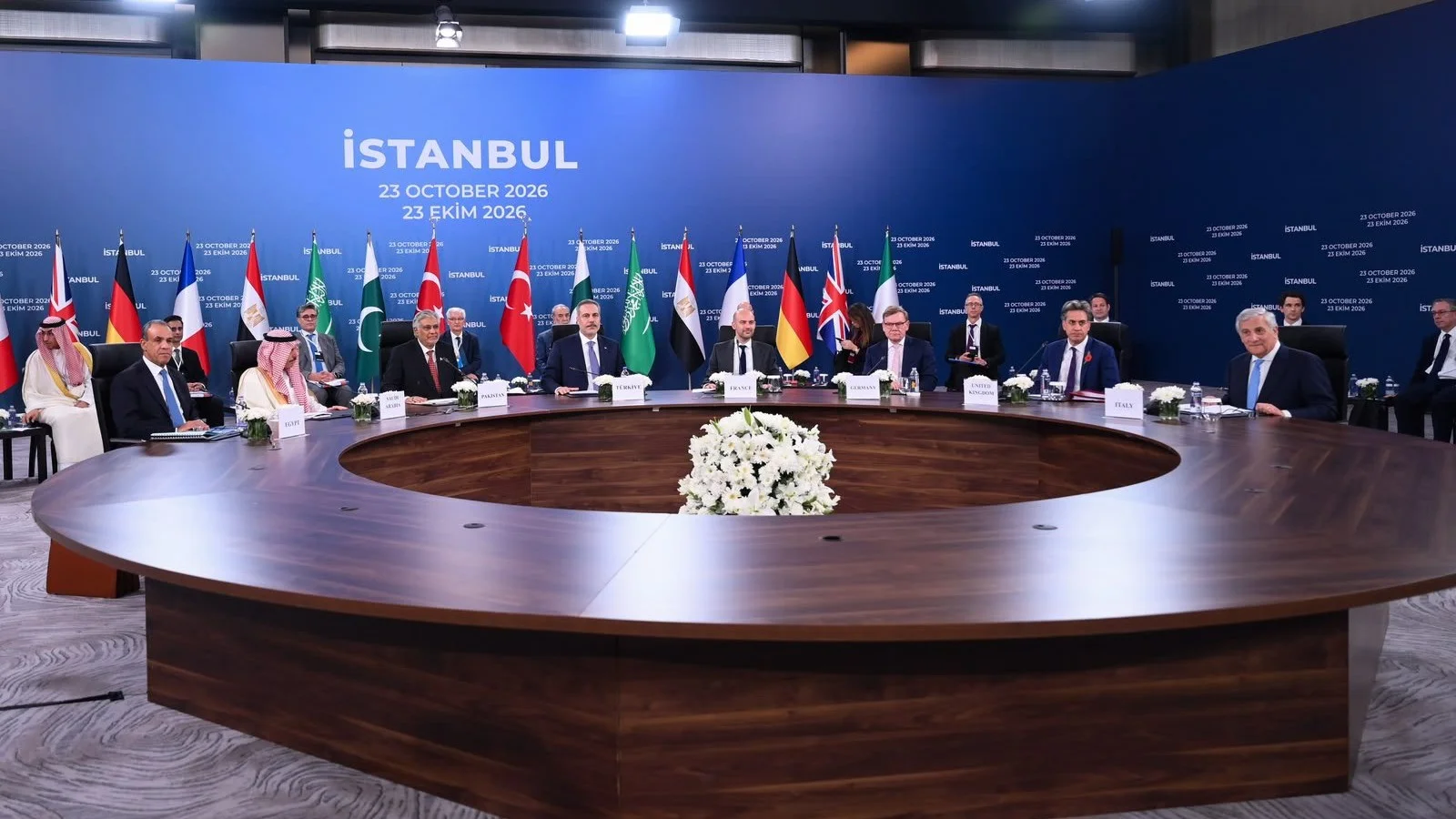 İstanbul’da R4+E3 Dışişleri Bakanları Toplantısı Başladı